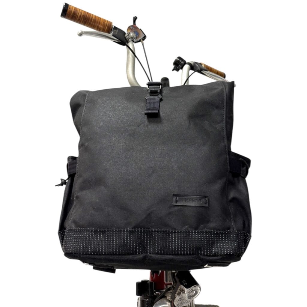 THE SHORTY von vorn am Brompton: LUMABAG-Patch und reflektierender Boden